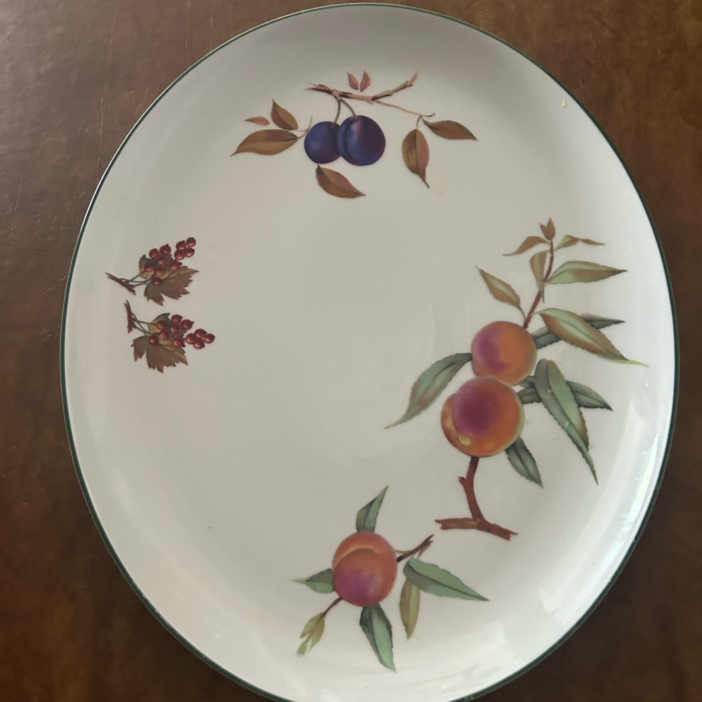 Royal Worcester Evesham Vale 15" Oval Serving Platter